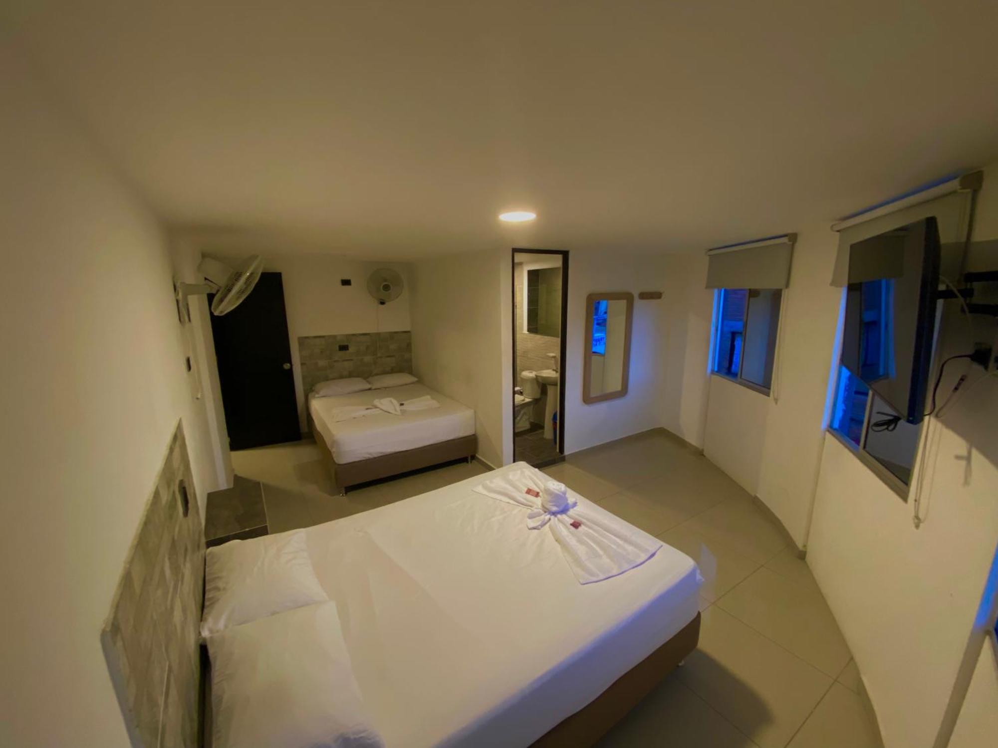 Hotel Buenos Aires Central Medellín Esterno foto