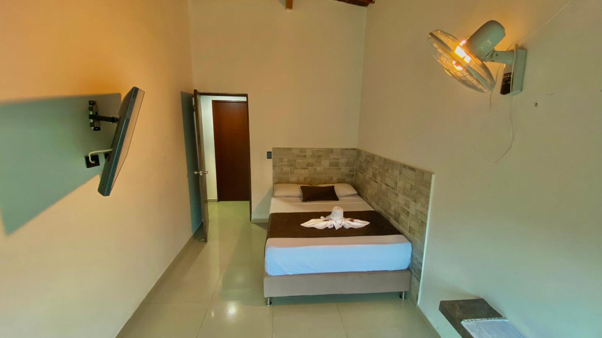Hotel Buenos Aires Central Medellín Esterno foto