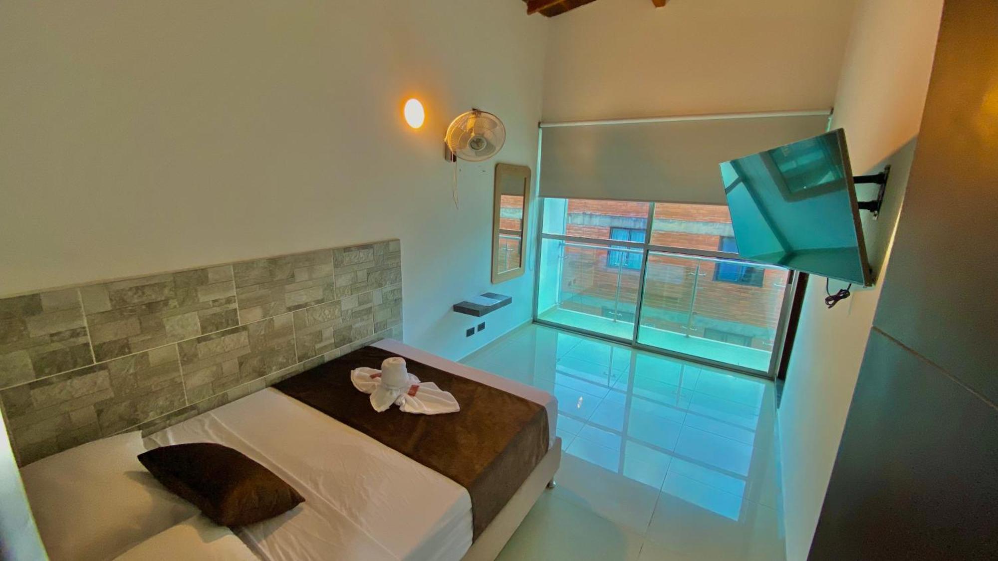 Hotel Buenos Aires Central Medellín Esterno foto